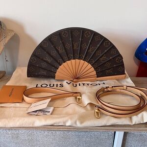 Louis Vuitton Brown Fan ClutchPNE OF THE MOST RARE ITEM FROM 2025 collection